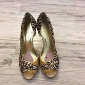 Peep Toe Leopard Print Pumps